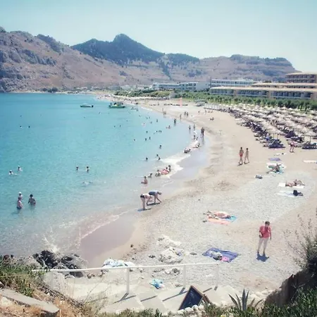 Hébergement de vacances C&f Holiday House 5mins Walk To The Beach Kolymbia