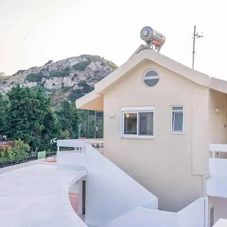 C&f Holiday House 5mins Walk To The Beach *